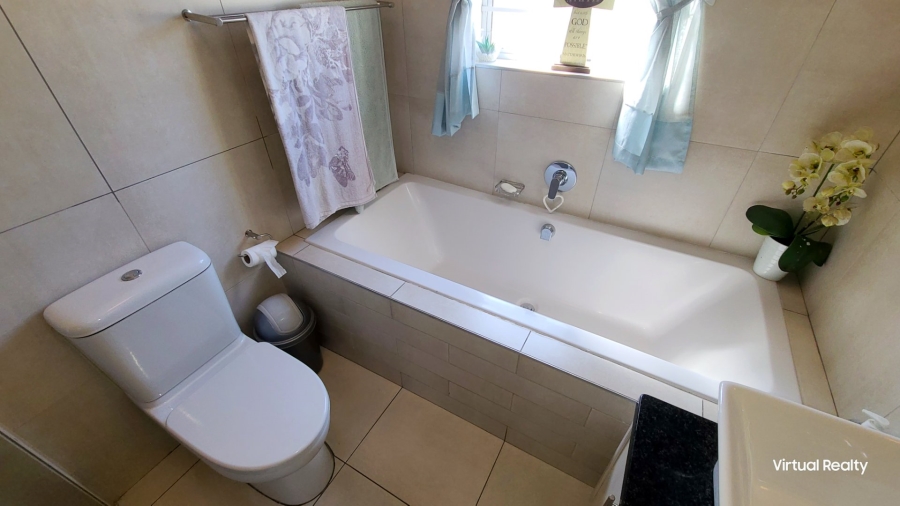 3 Bedroom Property for Sale in Sonkring Western Cape